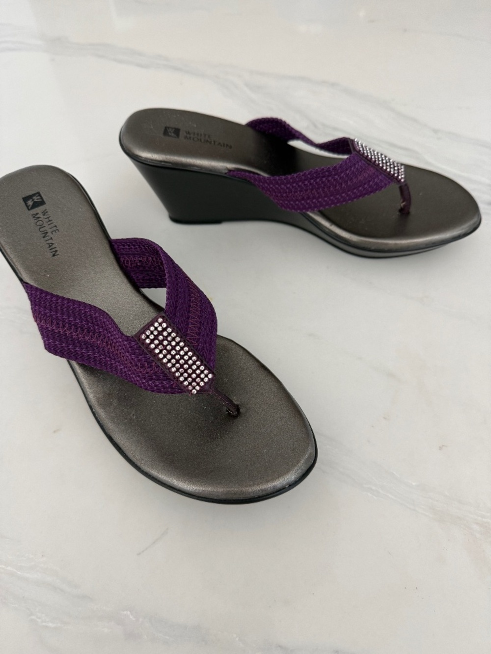White Mountain Purple Wedge Platform Sandal 7.5 M